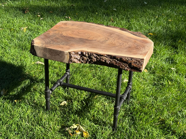 Claro Walnut Table