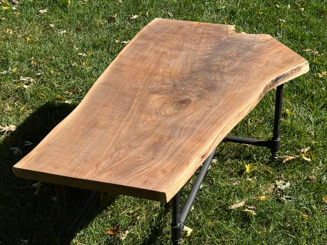 Claro Walnut Table