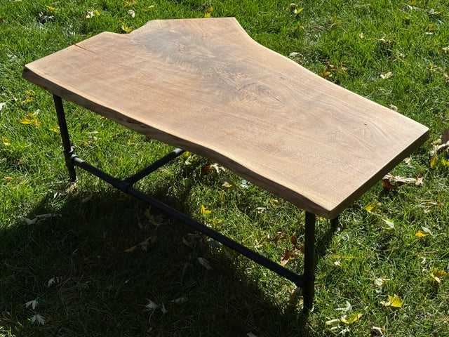 Claro Walnut Table