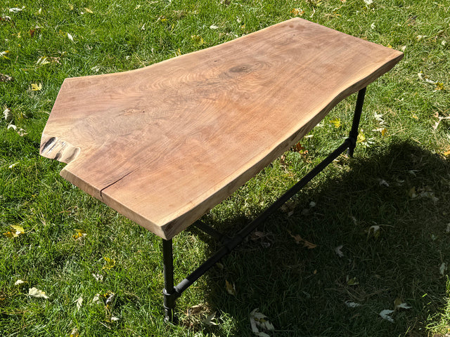 Claro Walnut Table