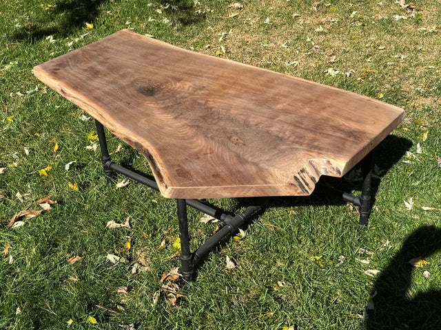 Claro Walnut Table